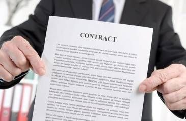 Benefits of Having an Attorney Draft Your Business Contracts